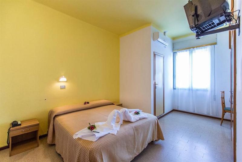 Hotel Antonia 체제나티코 외부 사진